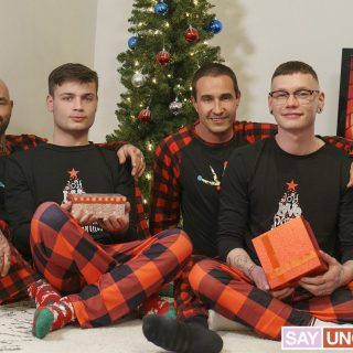 Unwrapping Santa's Cock - Marco Bianchi, Nick Ford, Rogue Status & Ryan Bailey