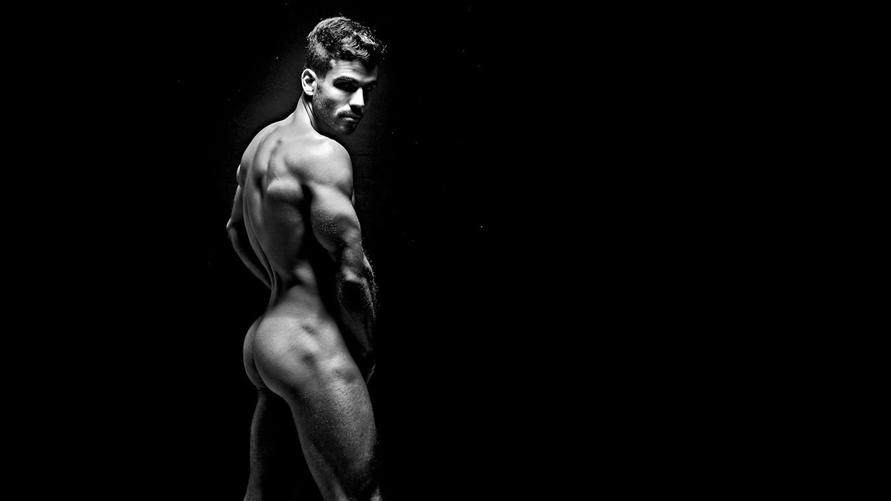 Black and White Muscular Guy with a Great Ass