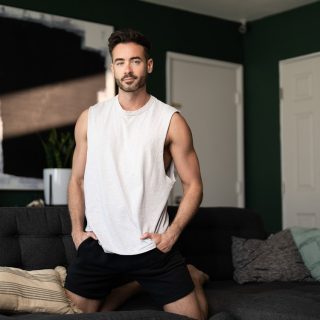 Making Me Cum Twice - Holden Beau & Hayden Harding