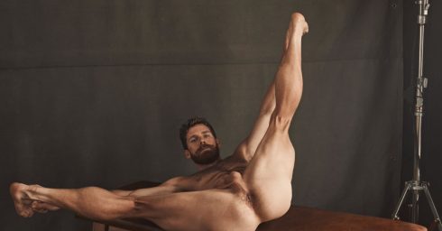 Athletic Hunk Showing His Hole